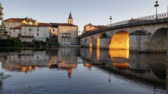 Vente immeuble Mansle 16230